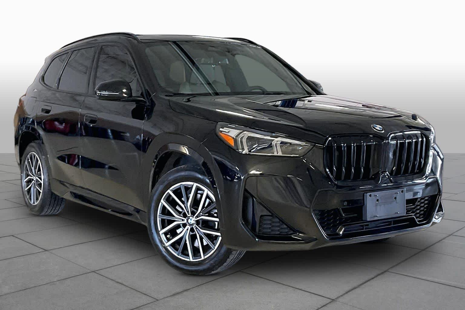 Certified Used 2023 Black Sapphire Metallic BMW xDrive28i image 2