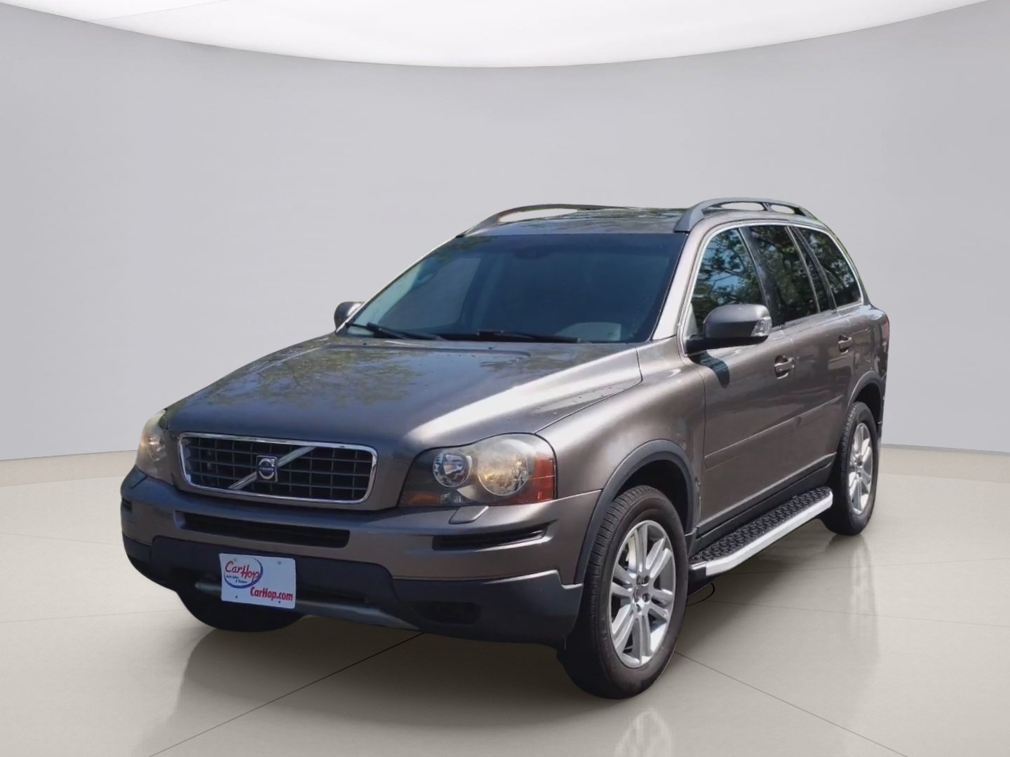 Used 2009 Gold Volvo I6 image 1