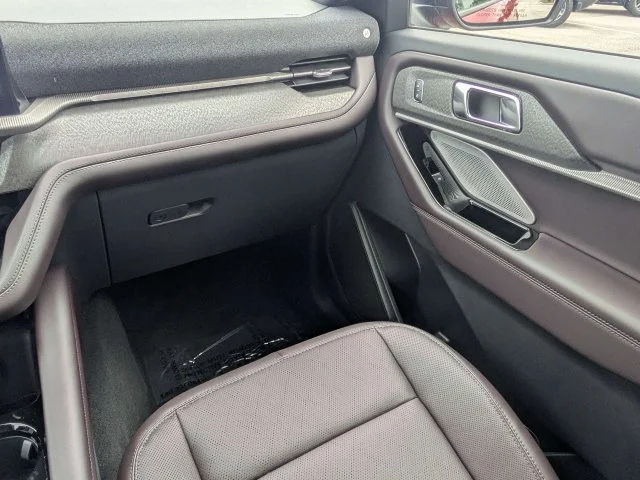 New 2026 Rapid Red Metallic Tinted Clearcoat Ford Platinum™ image 18