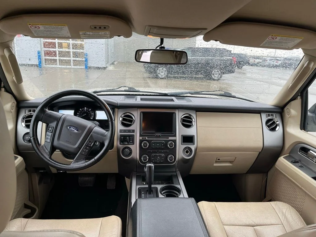 Used 2017 Gold Ford XLT image 38