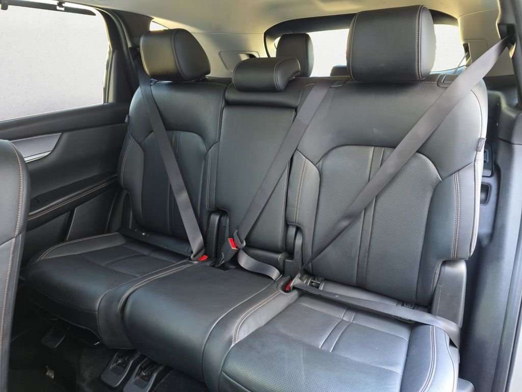 Used 2025 Silver Mazda 3.3 Turbo Preferred image 9