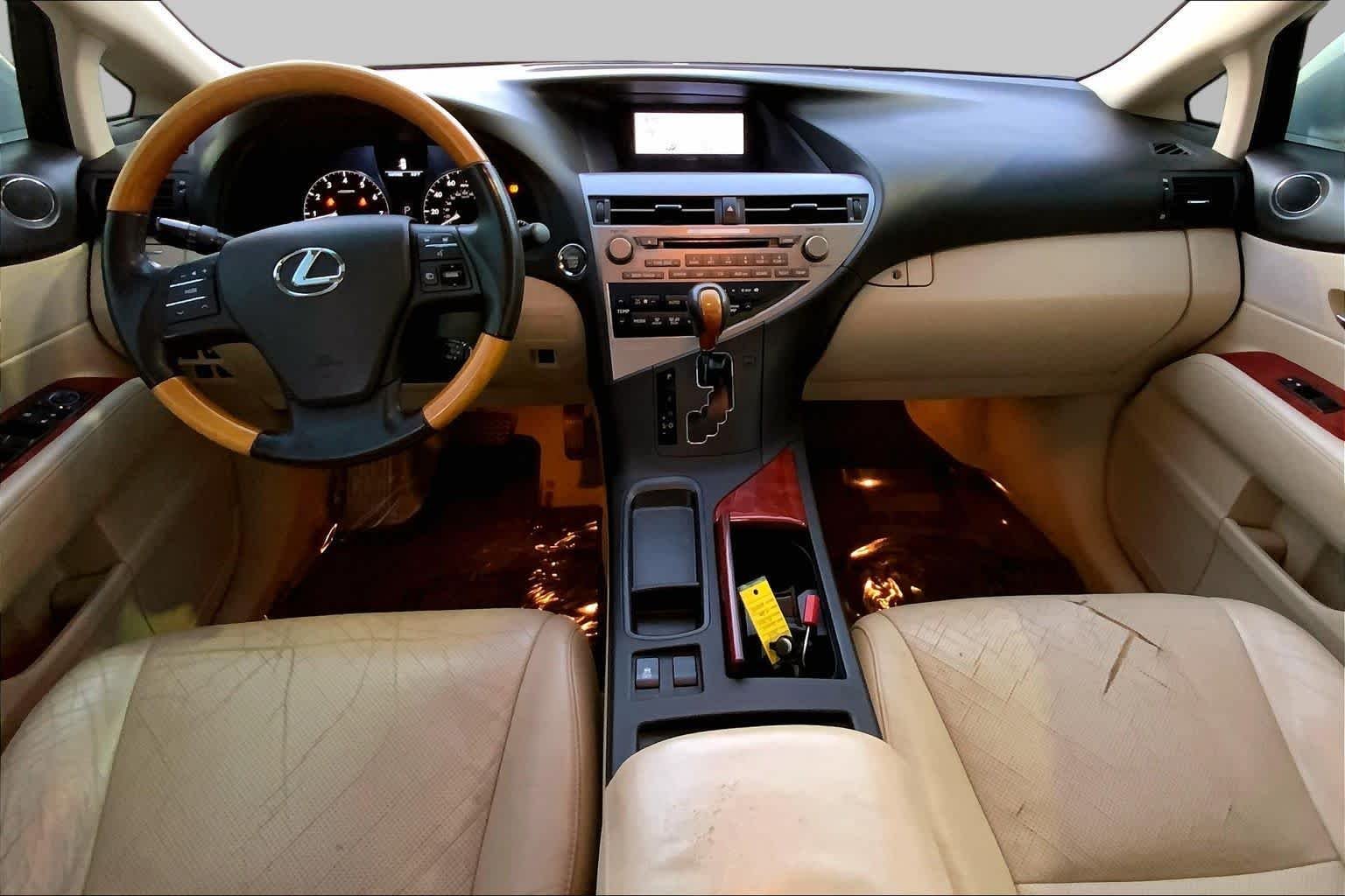 Used 2010 Starfire Pearl Lexus  image 13