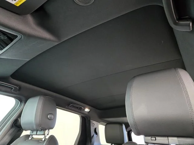 Used 2024 Black Land Rover SE image 11