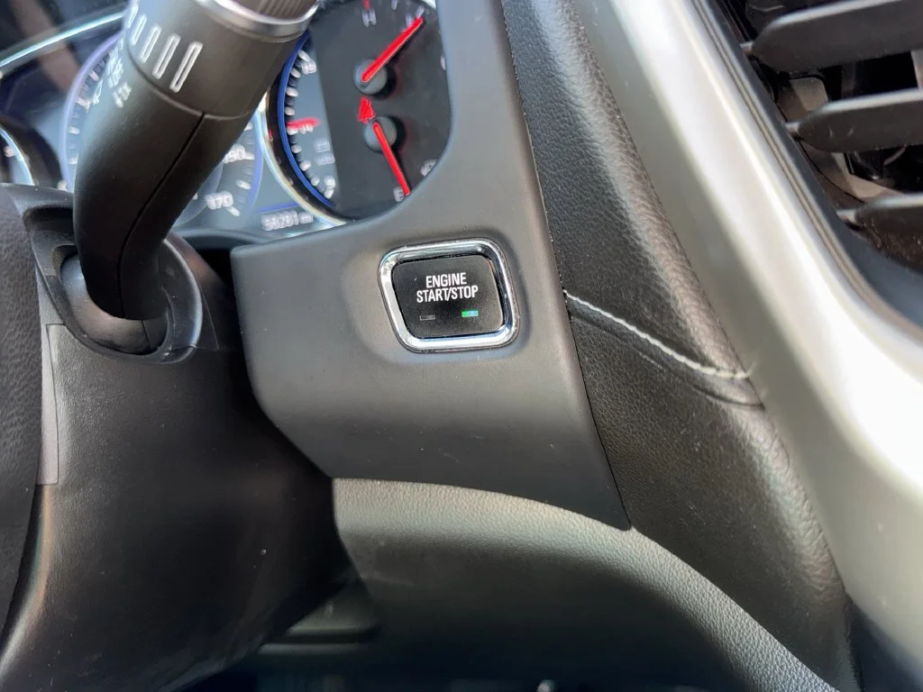 Used 2022 White GMC Denali image 17