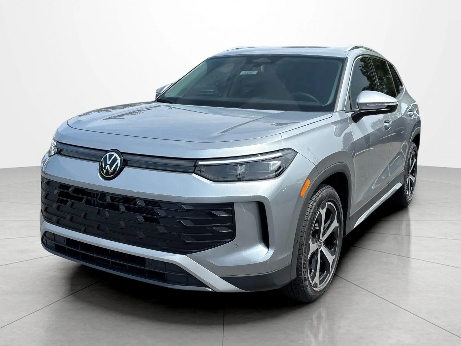 New 2026 Pyrite Silver Metallic Volkswagen SE image 1