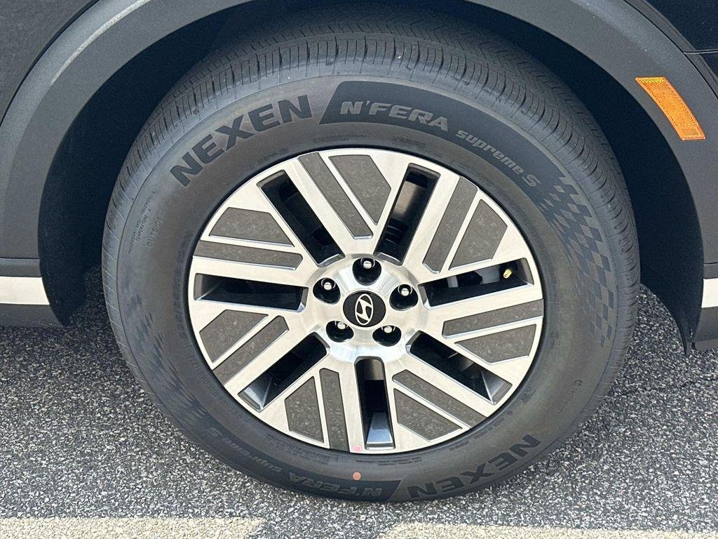 New 2026 Black Hyundai SEL Premium 8P image 11