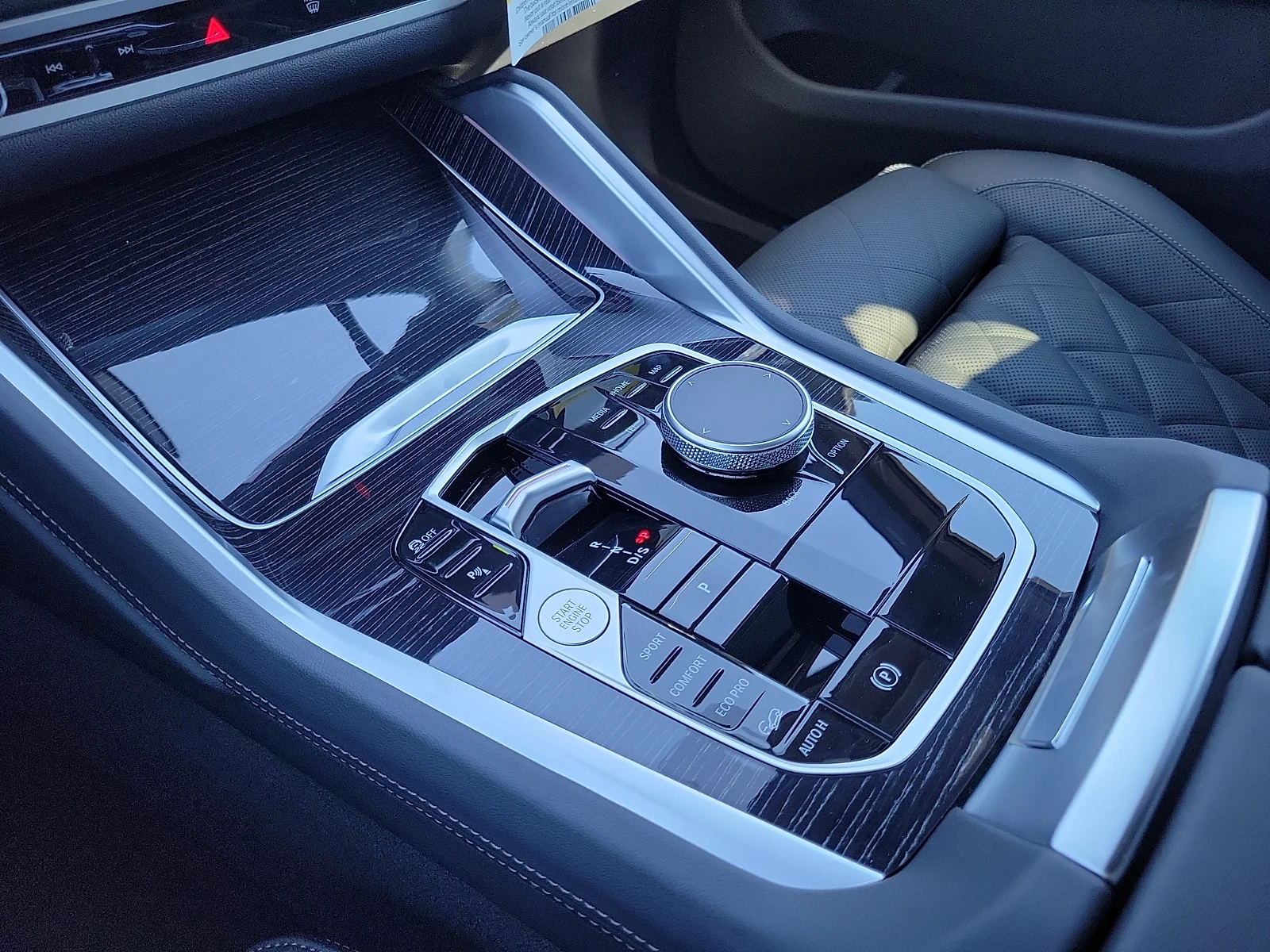 New 2027 Skyscraper Gray BMW xDrive40i All-Wheel Drive Sports Activity image 18
