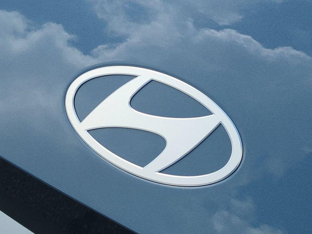 New 2027 Blue Hyundai SE image 13