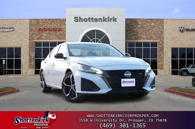 2024 Nissan Altima SR