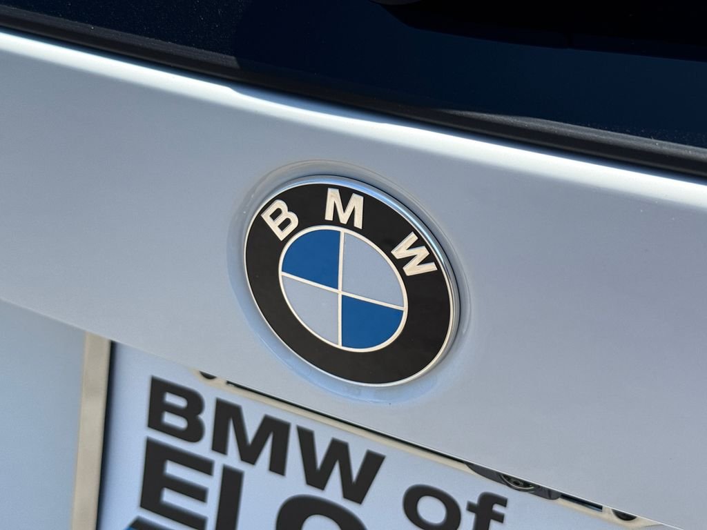 New 2027 Alpine White BMW xDrive28i image 9