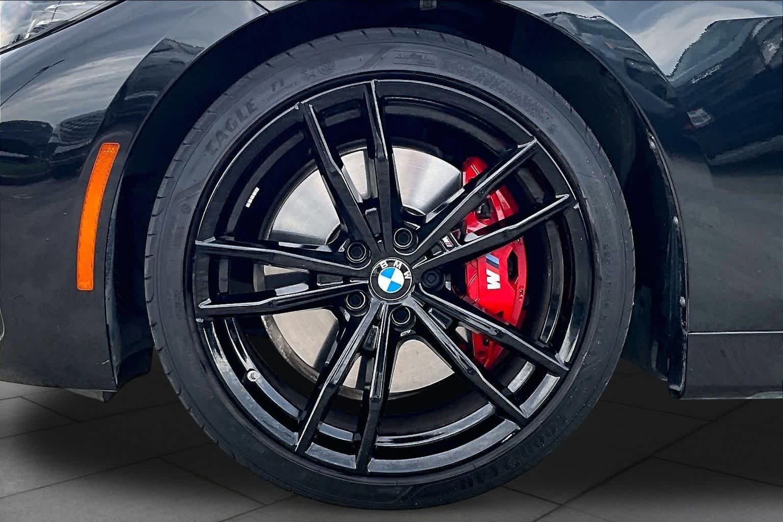 Used 2024 Black Sapphire Metallic BMW M440i image 11