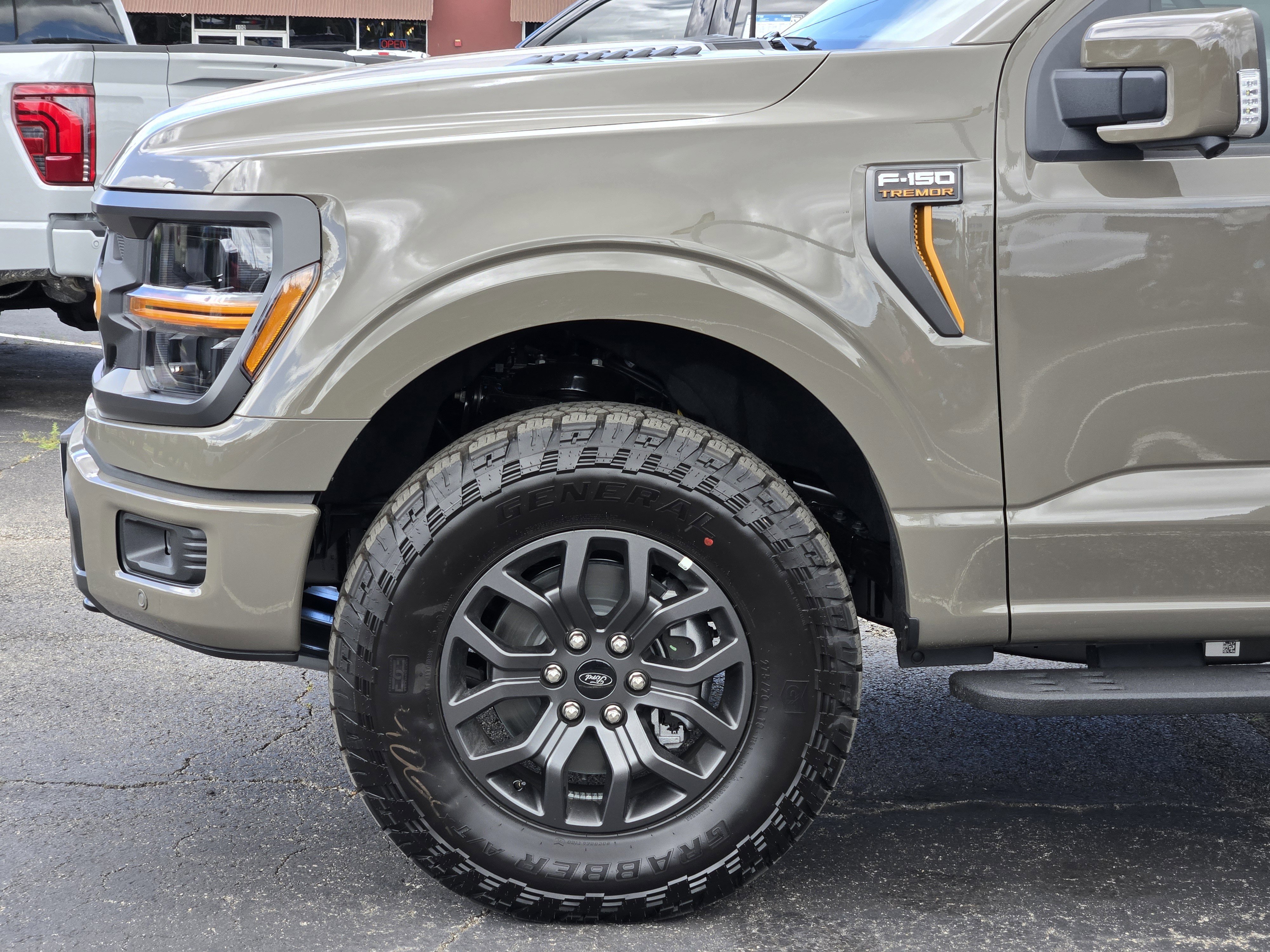 New 2026 Marsh Gray Ford Tremor image 6