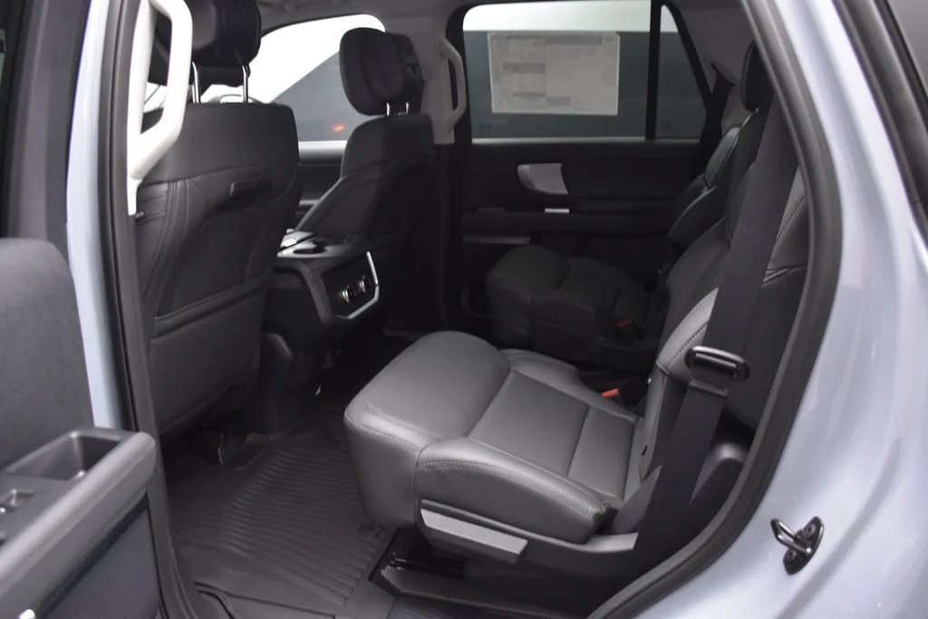 New 2027 Gray Ford Active image 16