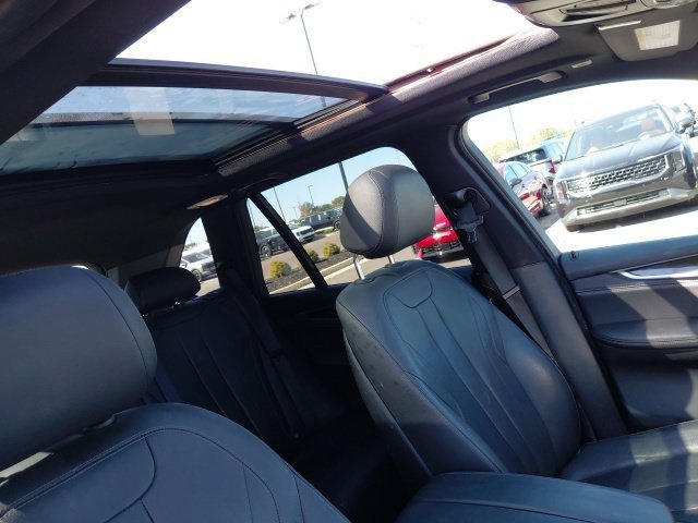 Used 2018 Black BMW xDrive35i image 25