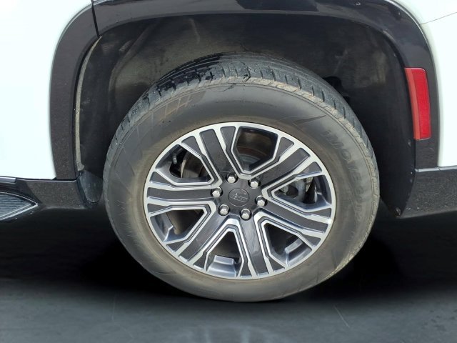 Used 2024 White Jeep Series II image 13