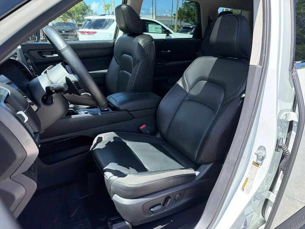 Certified Used 2023 White Nissan SL image 38