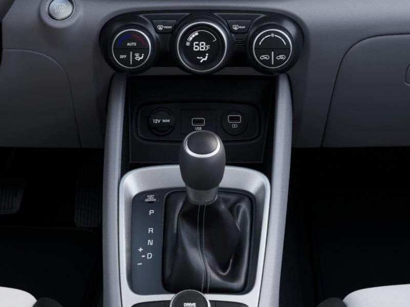 2025 Hyundai Venue SEL - Photo 18