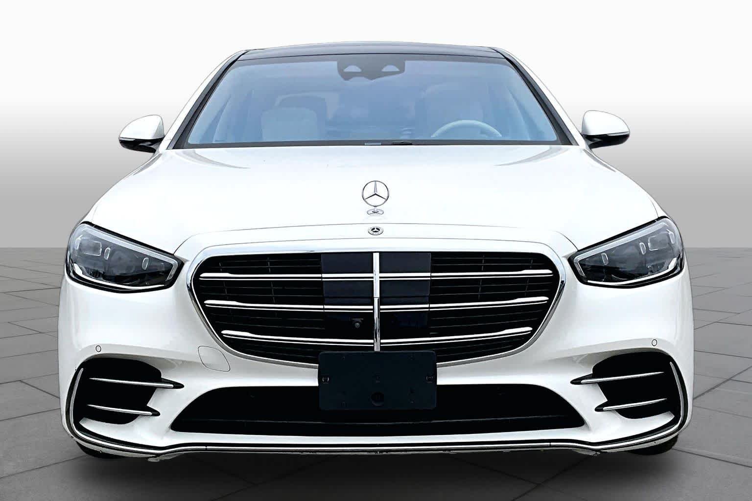 Used 2023 MANUFAKTUR Diamond White Mercedes-Benz S 500 image 4