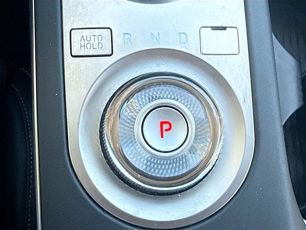 2025 GENESIS GV70 Standard - Photo 18