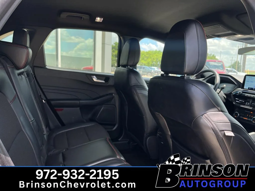 Used 2025 Agate Black Metallic Ford ST-Line image 6