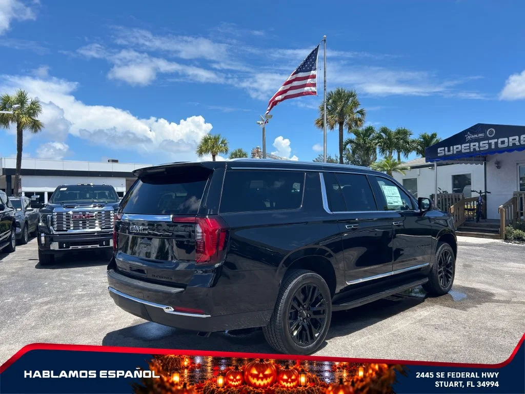 New 2026 Onyx Black GMC Elevation image 7