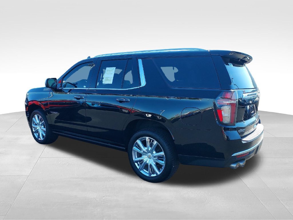 Used 2022 Black Chevrolet High Country image 3