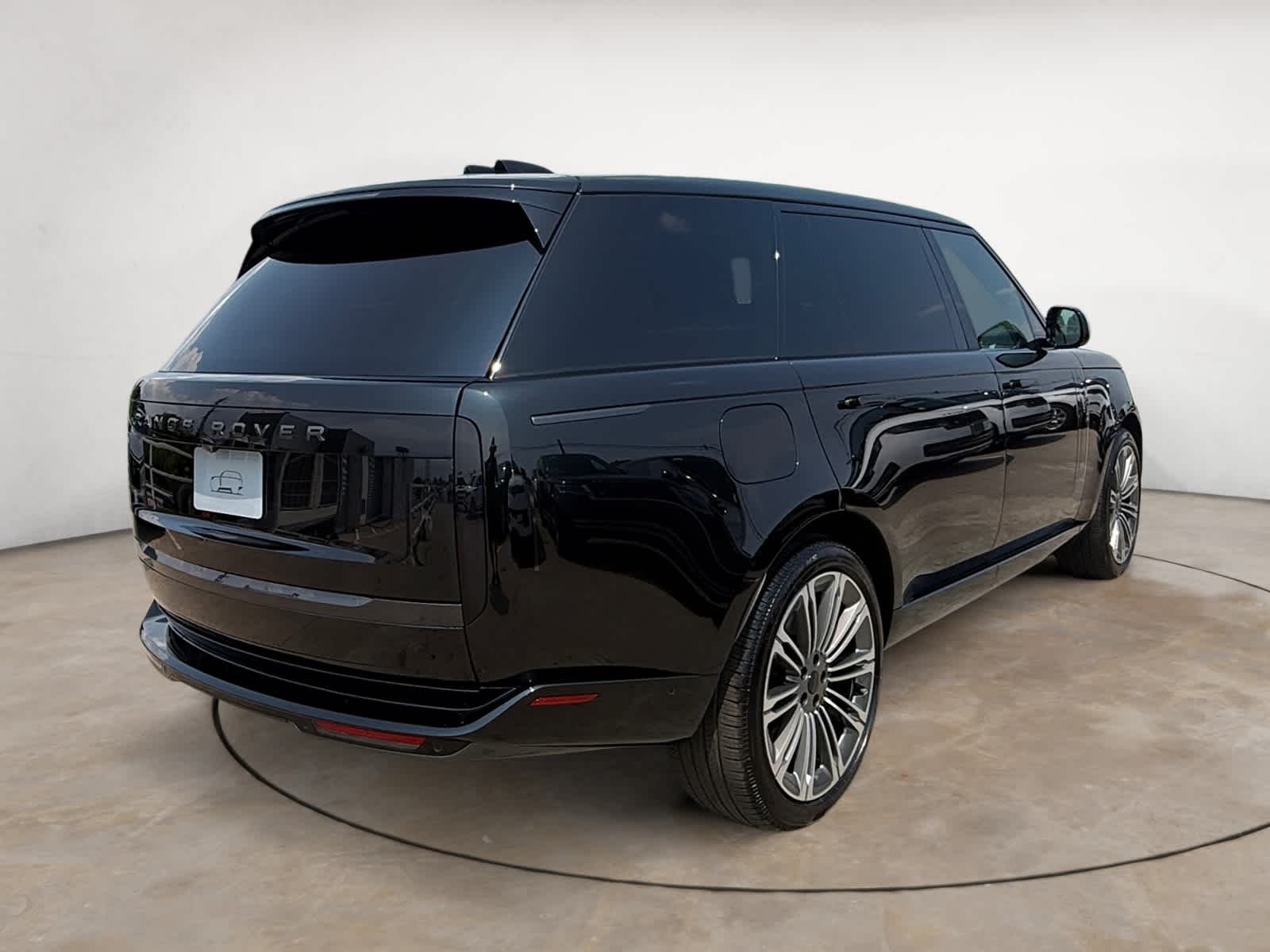 New 2026 Santorini Black Land Rover P530 LWB 7 Seat image 5