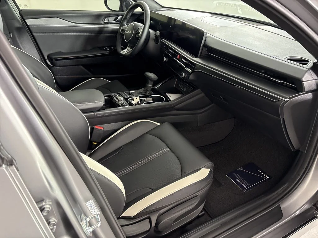 New 2026 Steel Matte Gray Kia GT-Line FWD image 41