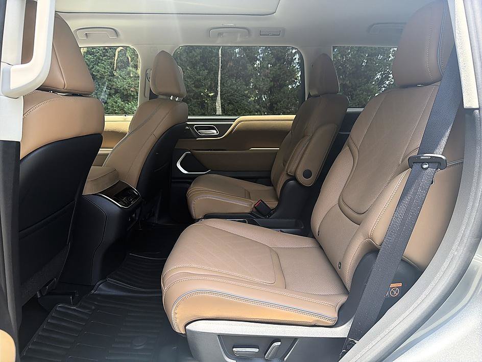 New 2027 Dynamic Metal INFINITI LUXE image 4