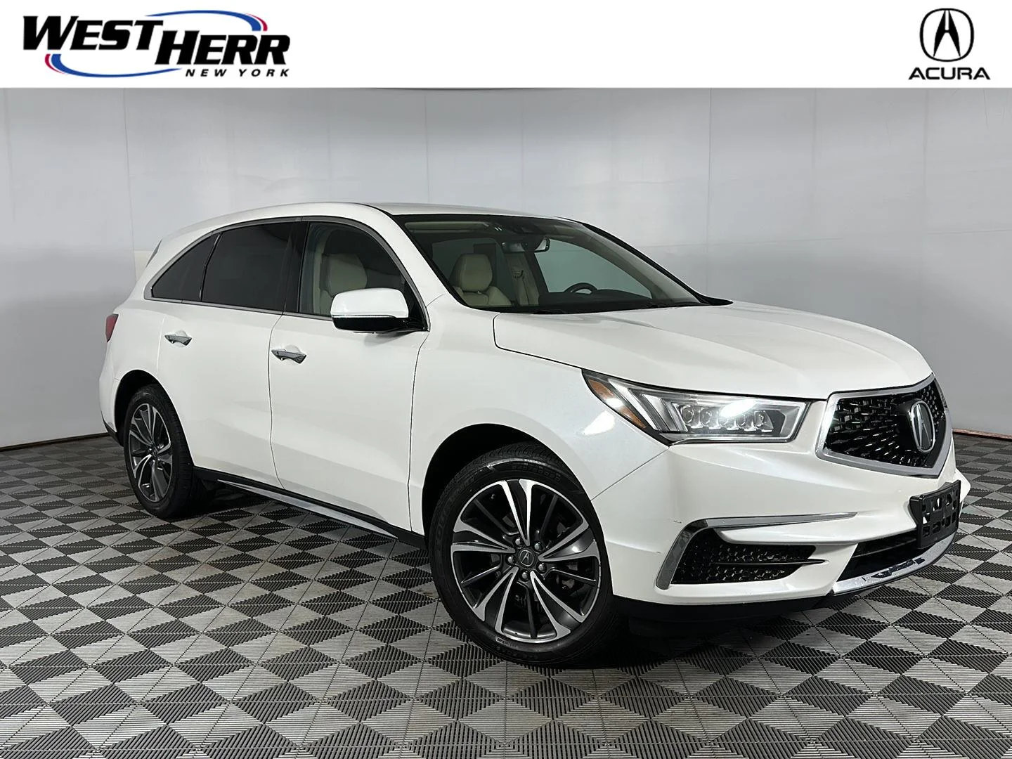 Used 2020 Platinum White Pearl Acura SH-AWD w/Tech image 1