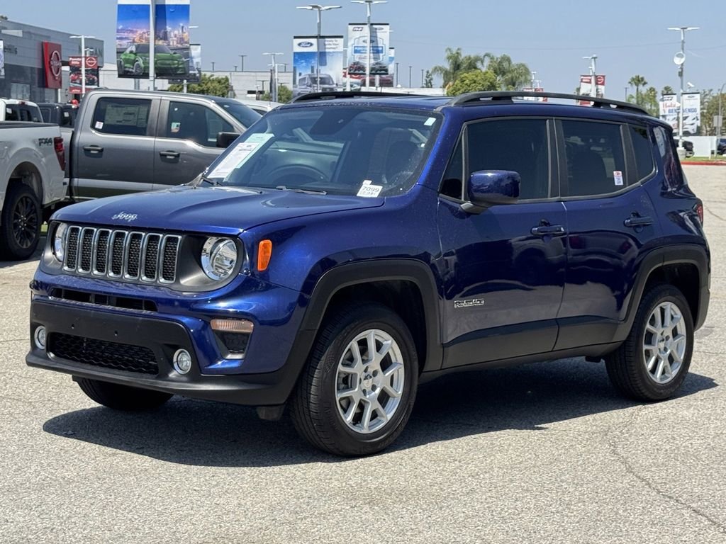 Certified Used 2019 Jetset Blue Clearcoat Jeep Latitude image 3