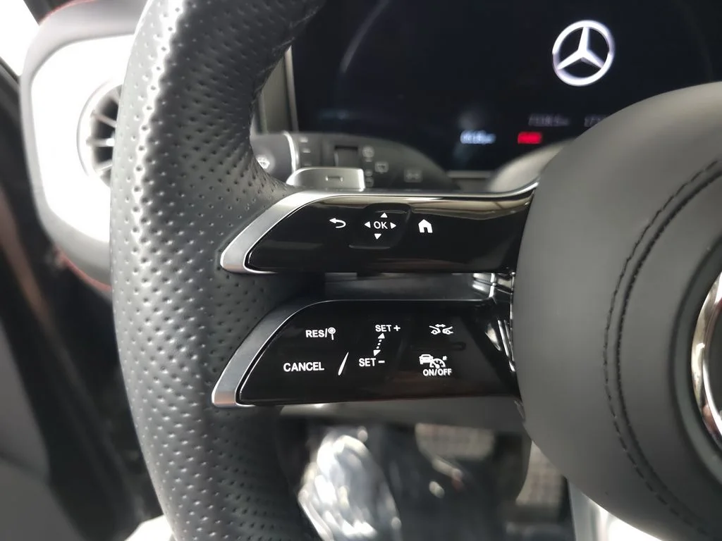 Certified Used 2025 MANUFAKTUR Graphite Metallic Mercedes-Benz G 550 image 11
