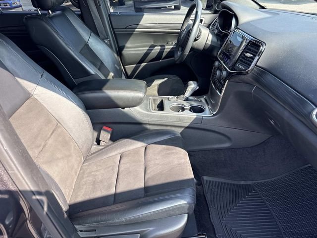 Certified Used 2019 Gray Jeep Altitude image 22