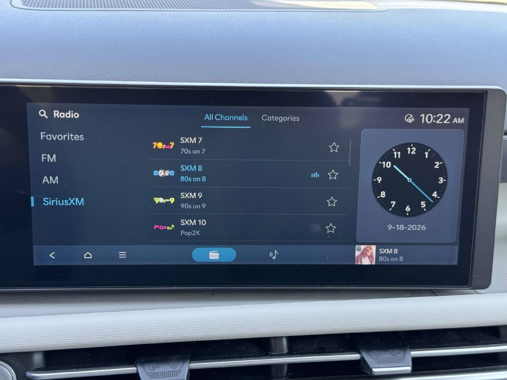 Used 2025 Gray Hyundai SEL image 3