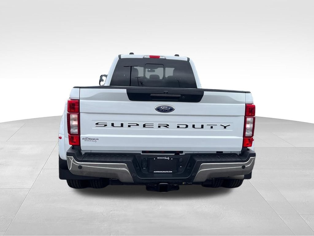 Used 2022 Oxford White Ford Lariat image 4