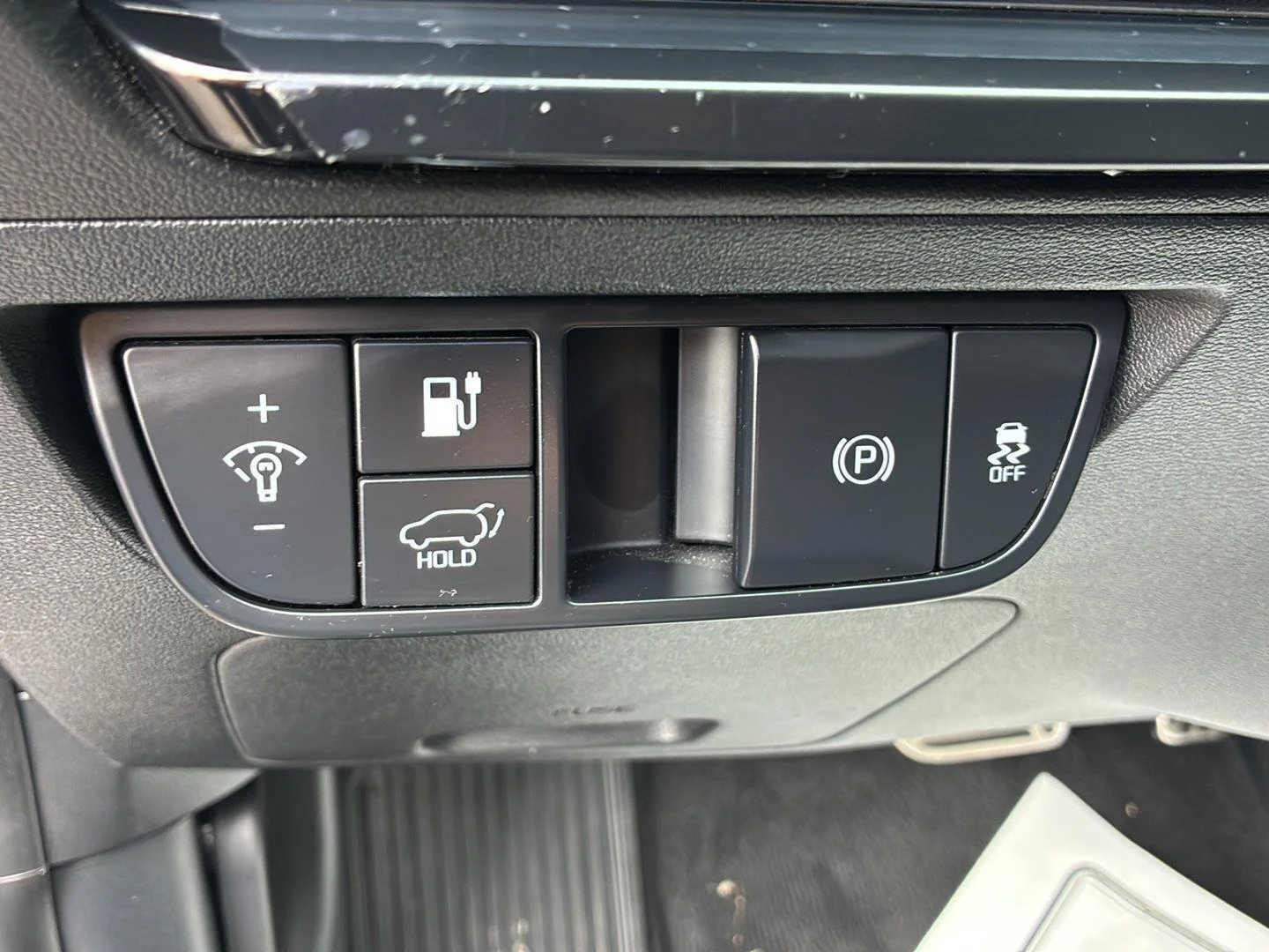 Used 2024 Steel Matte Gray Kia GT-Line image 32