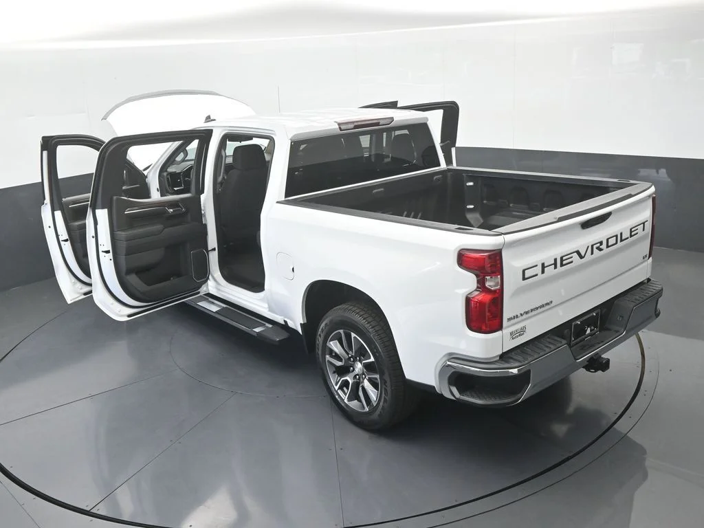 Used 2022 Summit White Chevrolet LT image 66