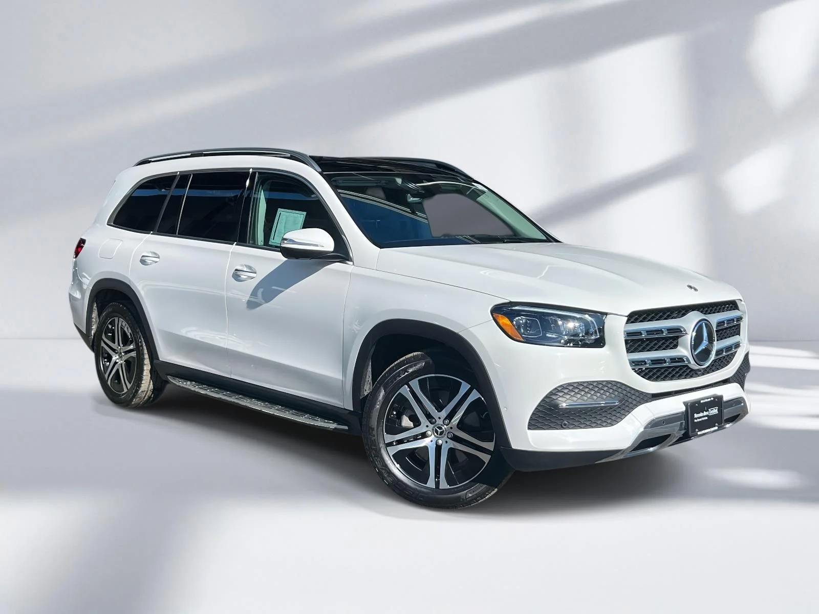 Certified Used 2023  Mercedes-Benz GLS 450 image 2