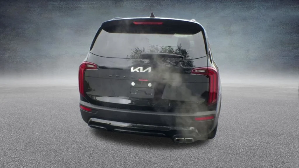 Used 2022 Black Kia EX image 21