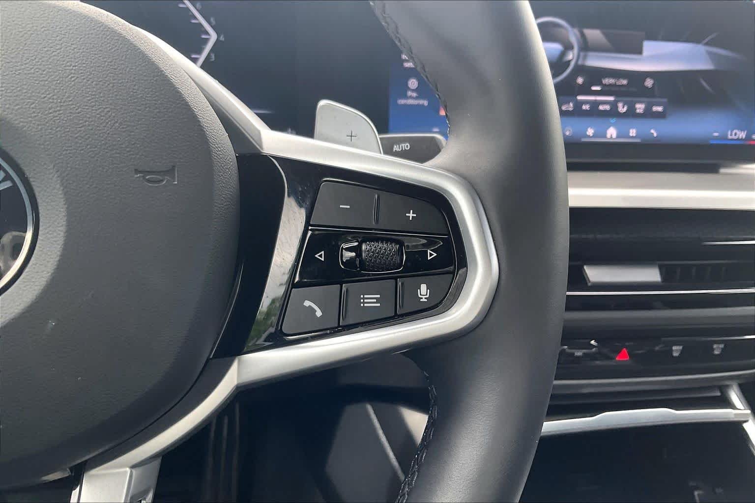 2026 BMW 3 Series 330i - Photo 26