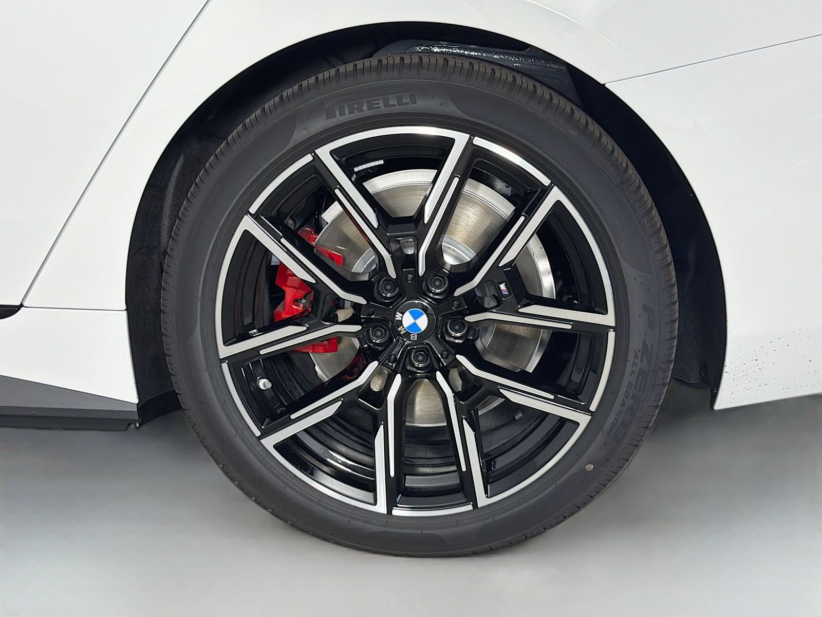 New 2026 Alpine White BMW eDrive40 image 32