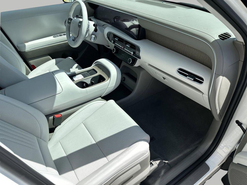 New 2026 Creamy White Pearl Hyundai SEL FWD image 26