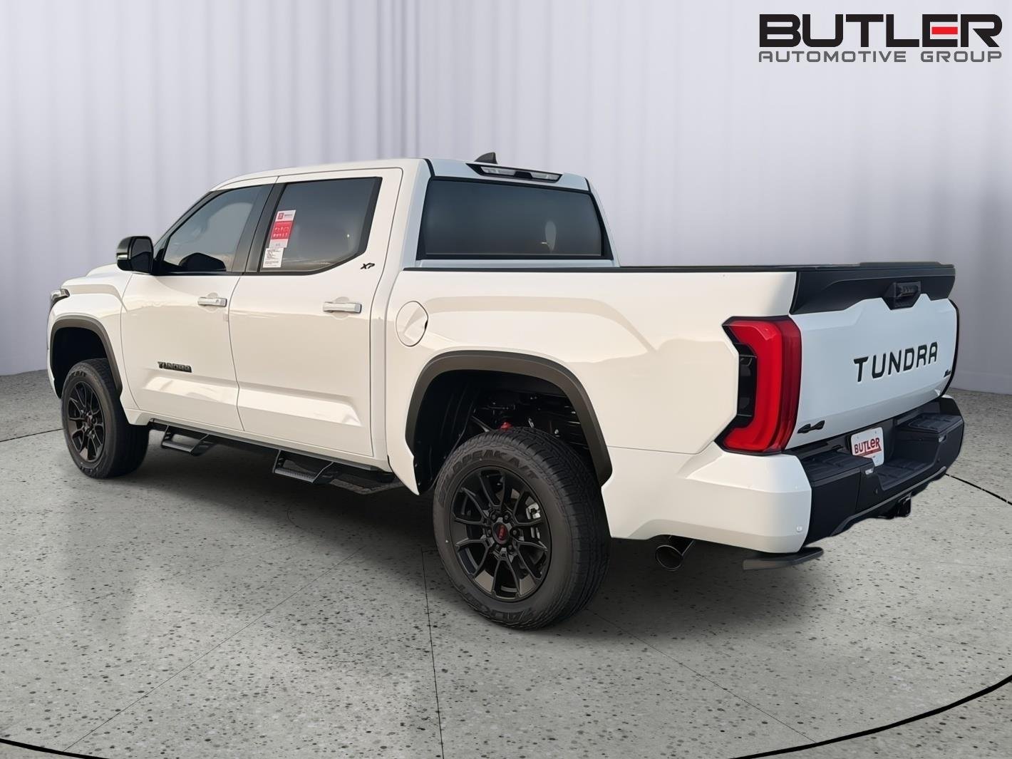New 2026 Ice Cap Toyota SR5 image 4