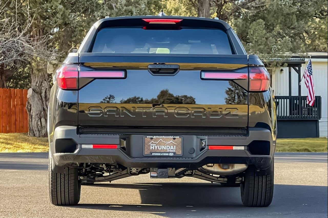 New 2026 Black Hyundai SEL AWD image 5