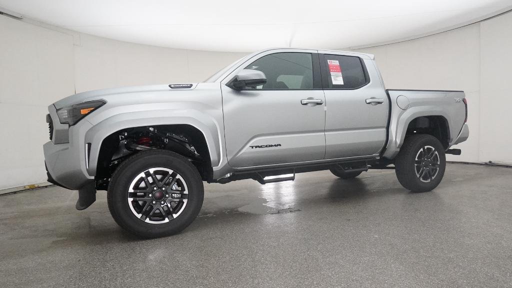 2025 Toyota Tacoma TRD Sport - Photo 11