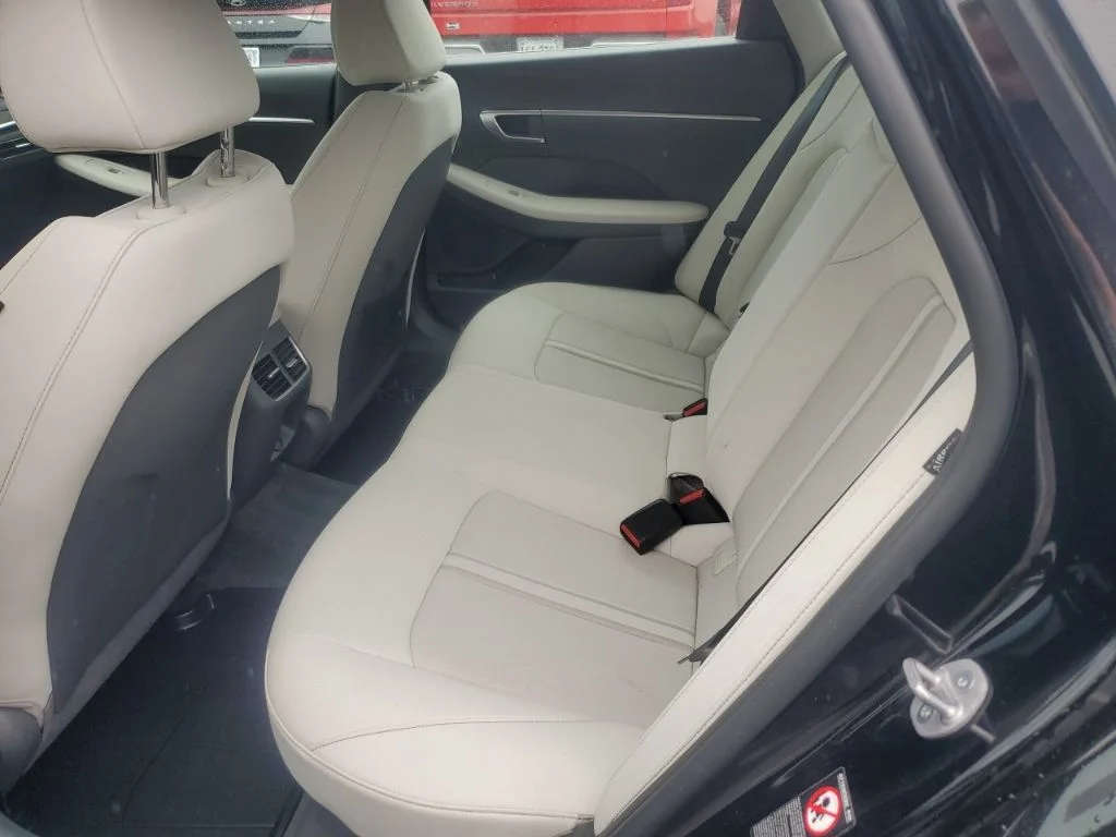 Used 2023 Black Hyundai SEL image 14