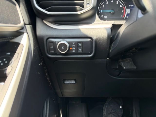 Used 2021 Blue Ford XLT image 19