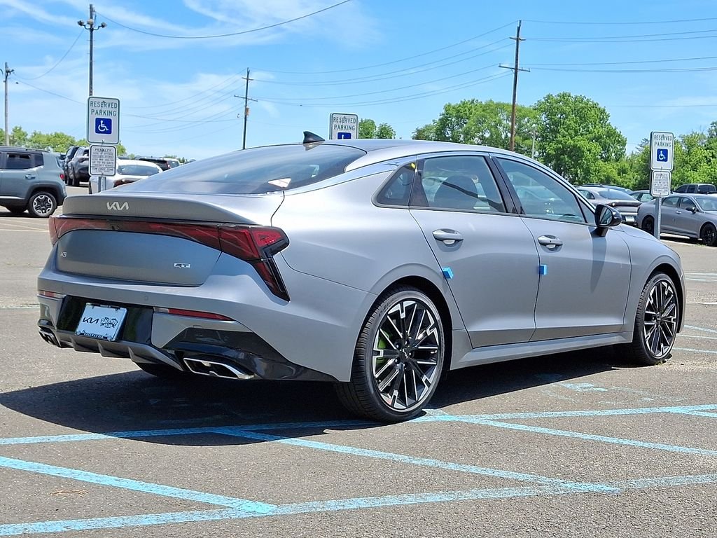New 2026 Steel Matte Gray Kia GT image 4