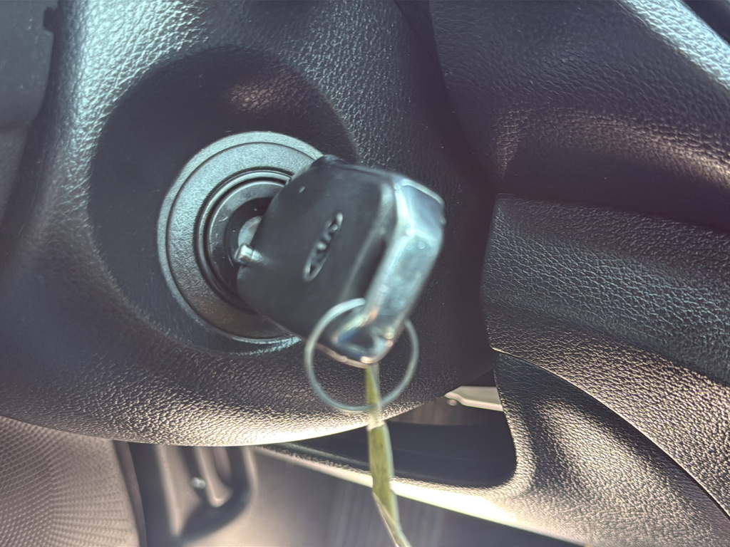 Used 2019 Blue Kia S image 31