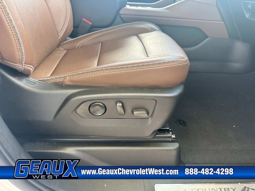 2023 Chevrolet Suburban High Country - Photo 21